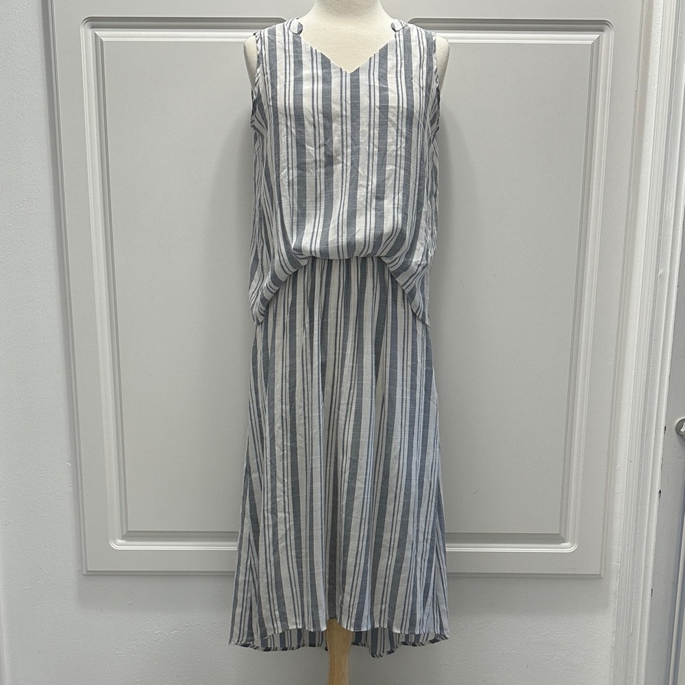Grove Linen Dress 👗